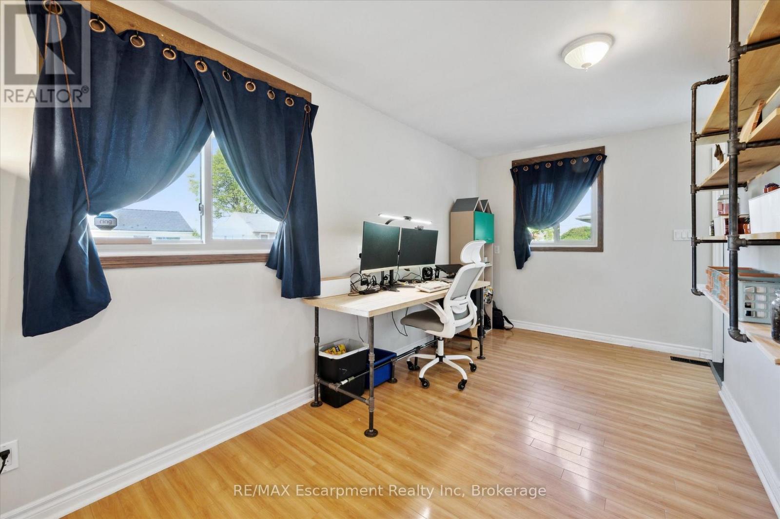 27 Norfolk Avenue, Cambridge, Ontario  N1R 3T5 - Photo 14 - X12215512