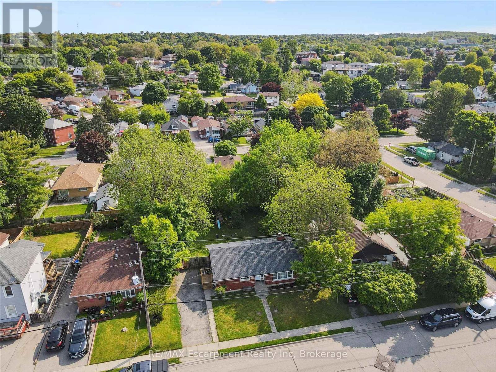 27 Norfolk Avenue, Cambridge, Ontario  N1R 3T5 - Photo 38 - X12215512