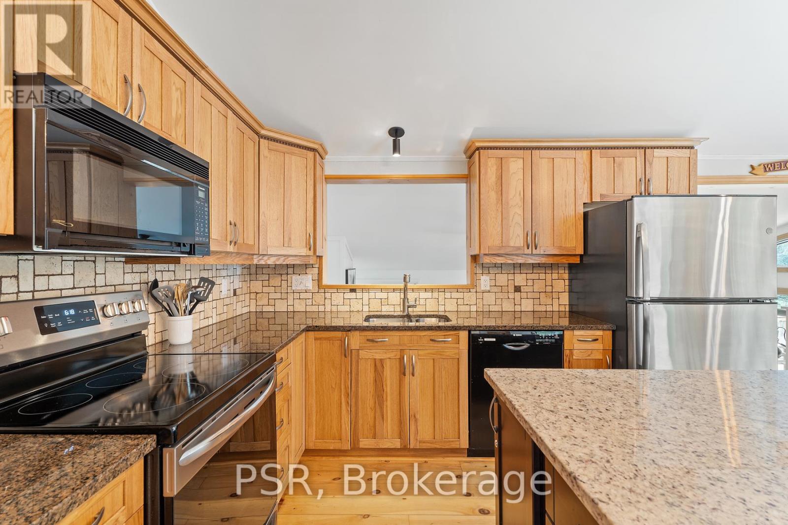 281 Stewart Lake Road, Georgian Bay, Ontario  P0C 1H0 - Photo 16 - X12215577