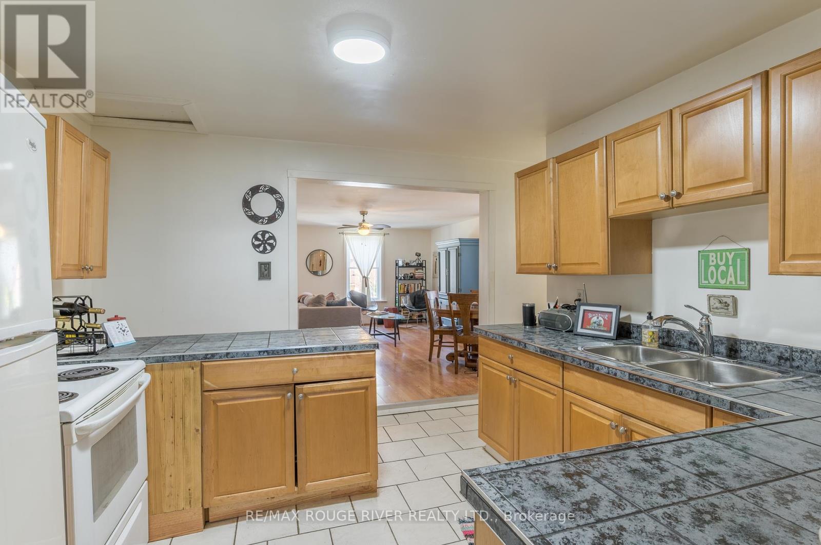 390/392 Mathew Street, Cobourg, Ontario  K9A 3E8 - Photo 12 - X12215573