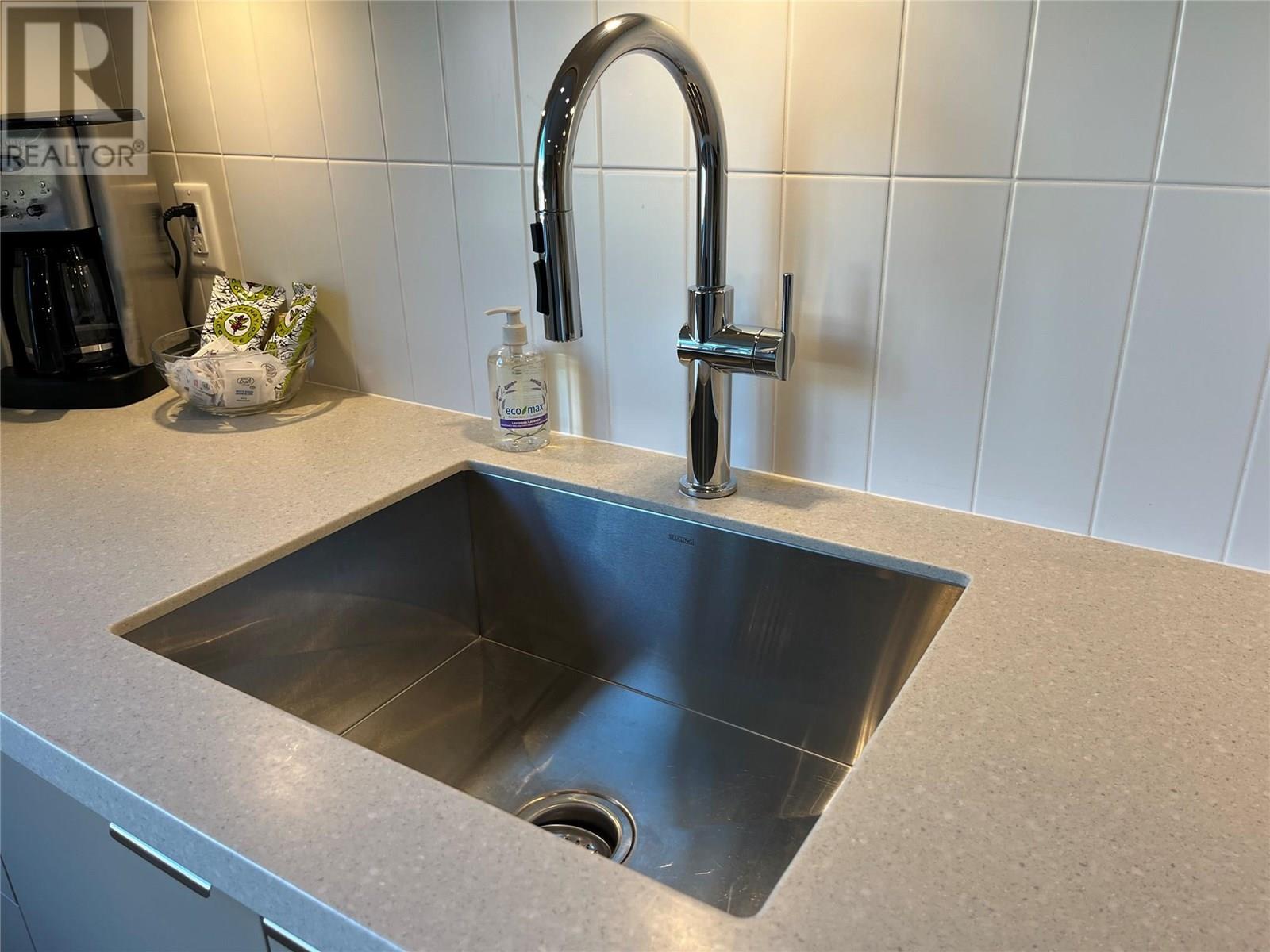4280 Red Mountain Road Unit# 208, Rossland, British Columbia  V0G 1Y0 - Photo 13 - 10351408
