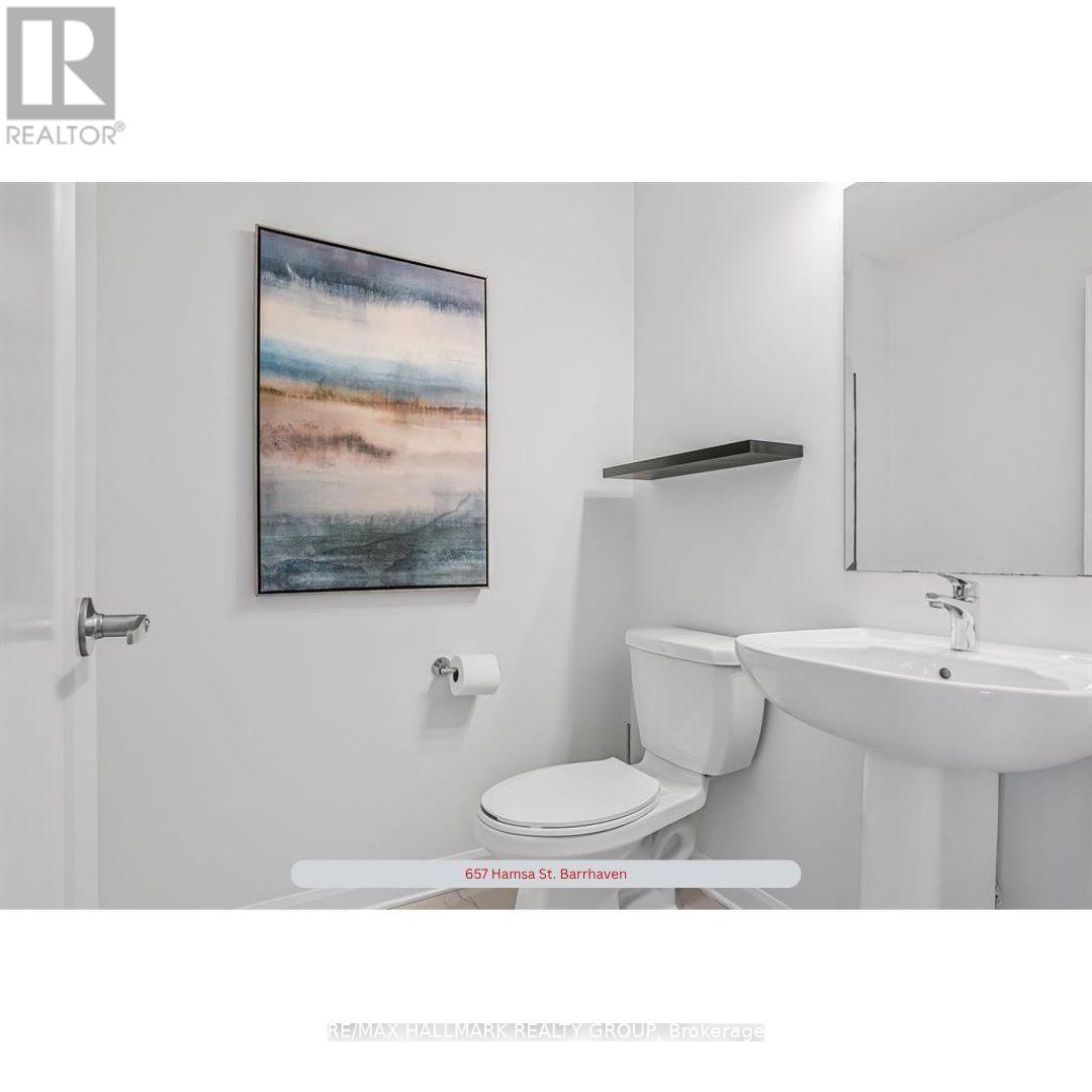 657 Hamsa Street, Ottawa, Ontario  K2J 6Z7 - Photo 13 - X12215448
