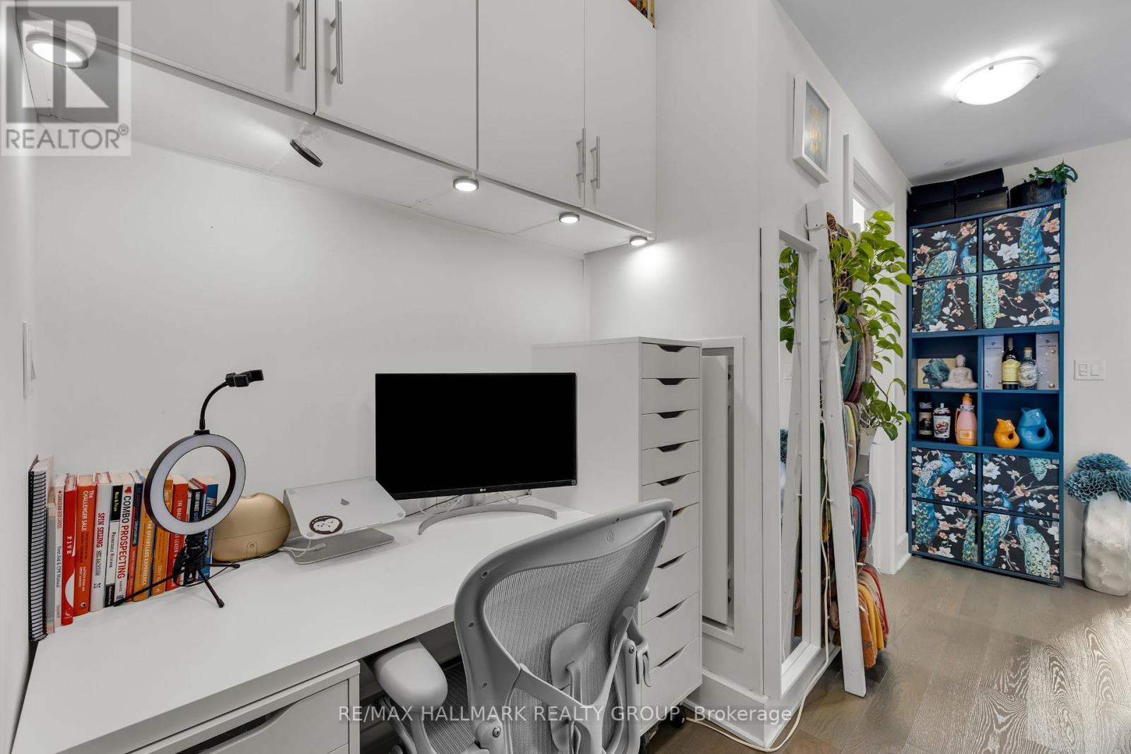 1311 - 255 Bay Street, Ottawa, Ontario  K1R 0C5 - Photo 5 - X12215502