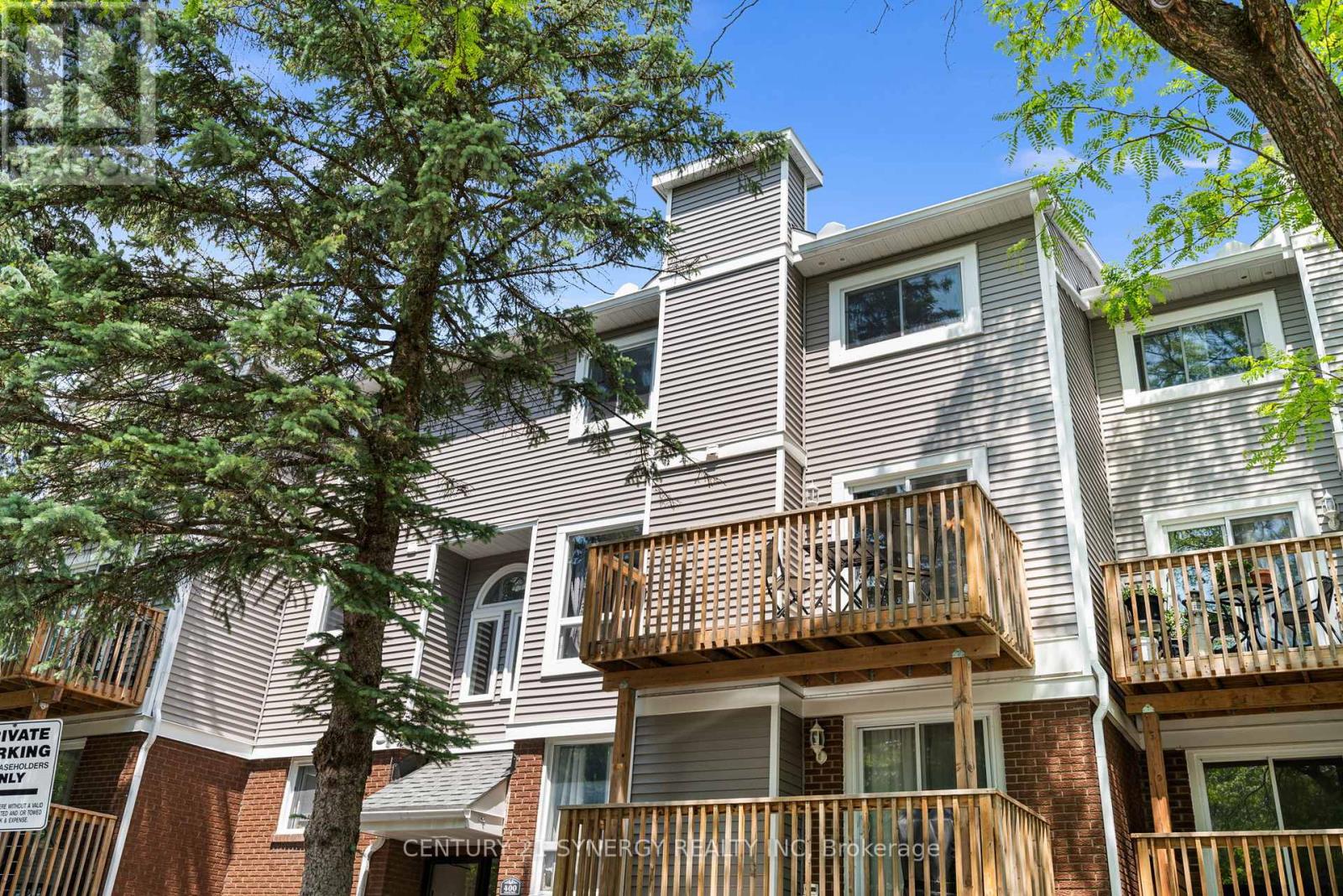 8 - 400 FENERTY COURT, Ottawa, Ontario