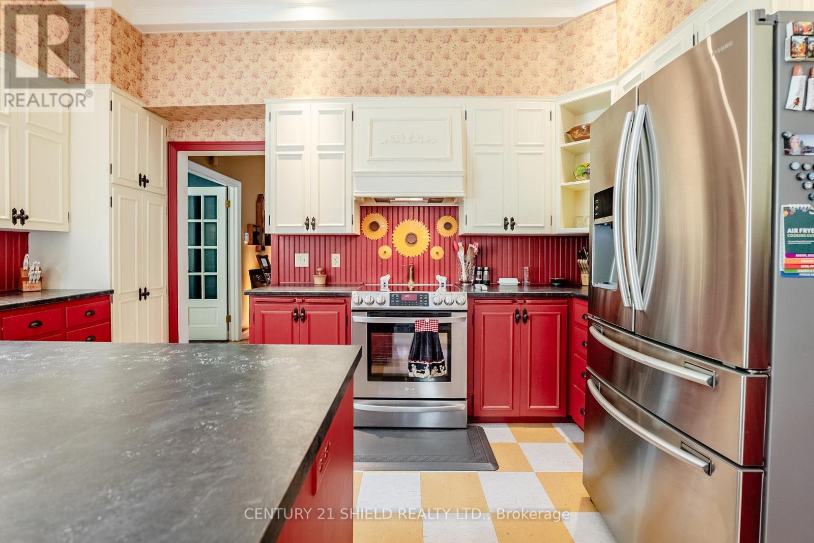 330 Sydney Street, Cornwall, Ontario  K6H 3H6 - Photo 19 - X12215432