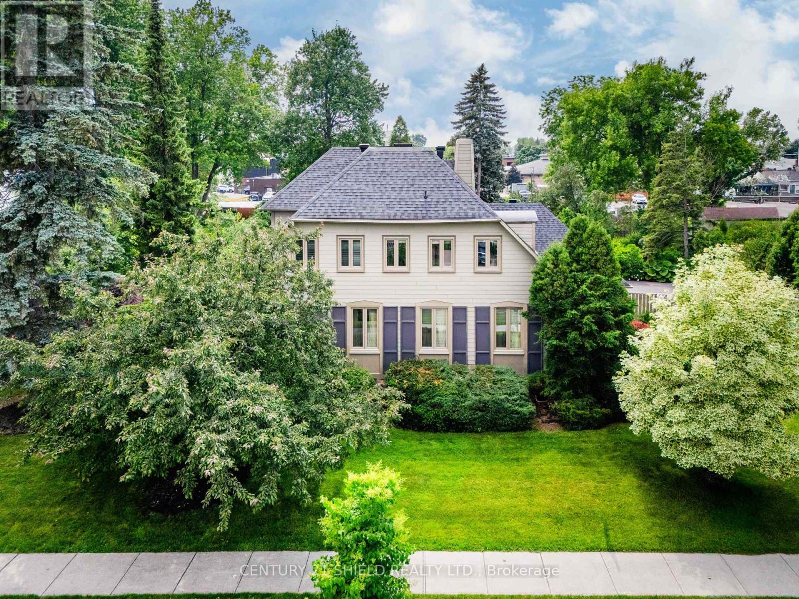 330 Sydney Street, Cornwall, Ontario  K6H 3H6 - Photo 3 - X12215432