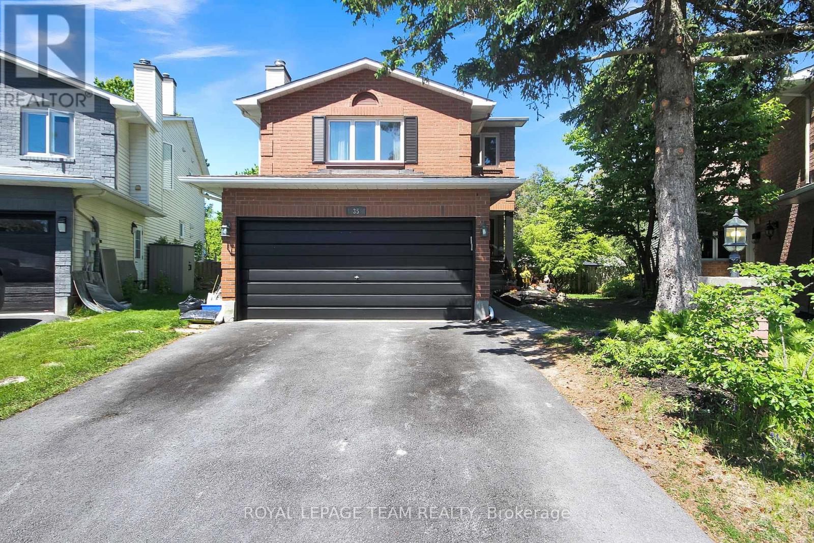 35 LONGDEN PLACE, Ottawa, Ontario
