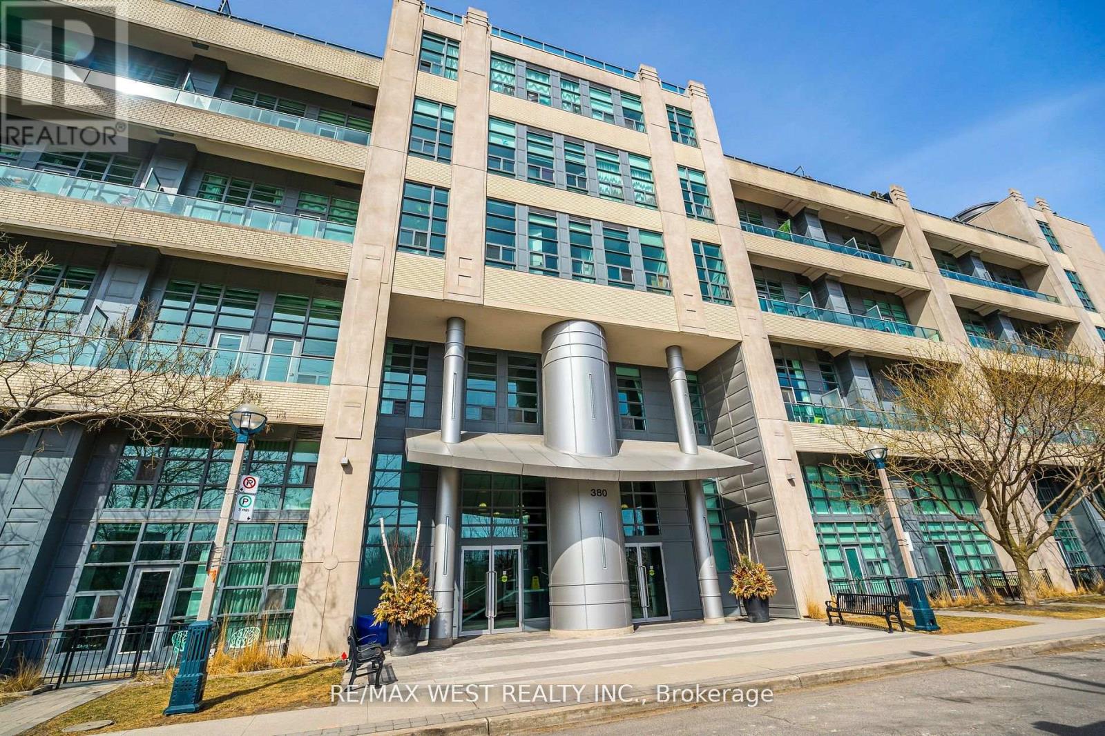 333 - 380 MACPHERSON AVENUE, Toronto, Ontario