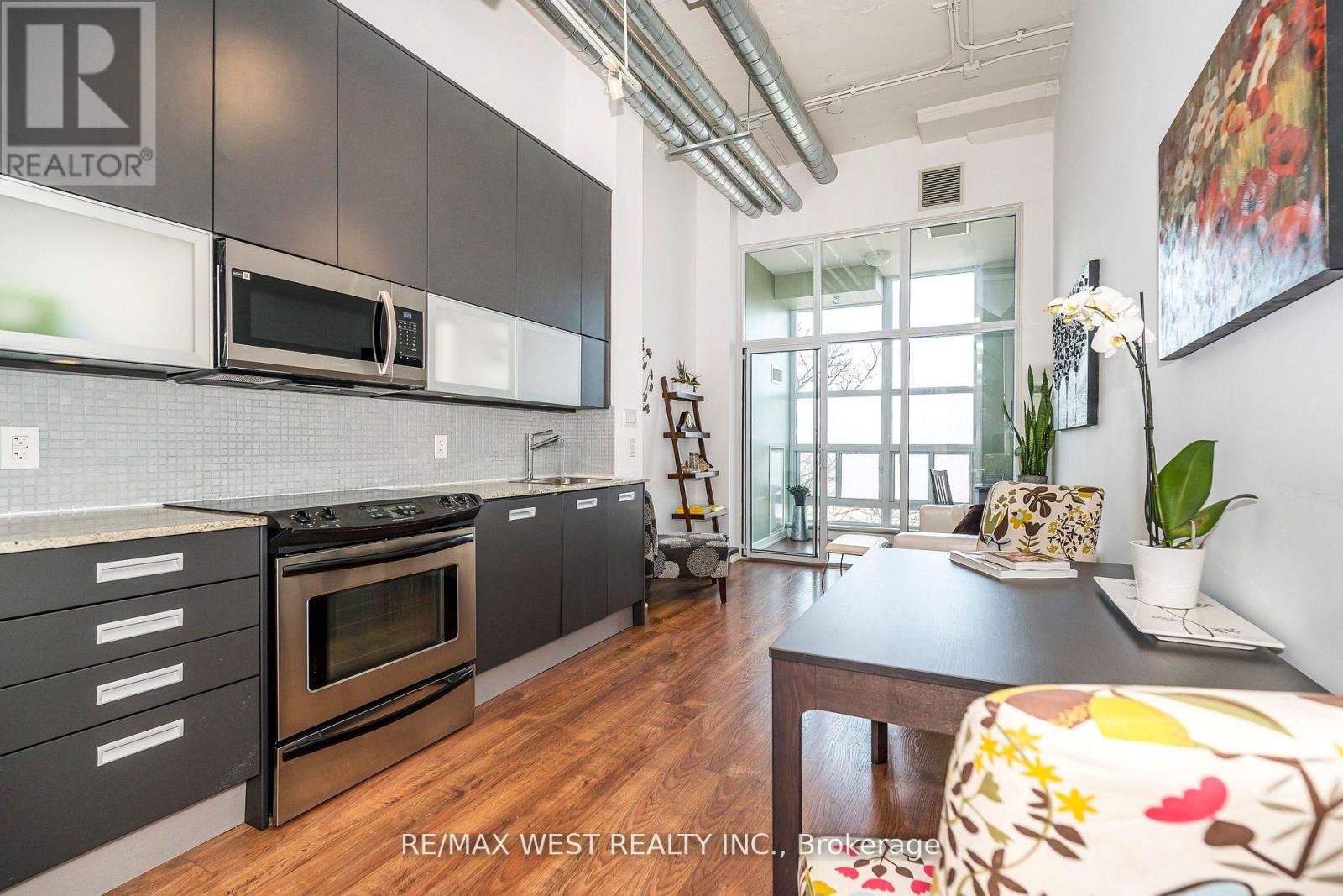 333 - 380 Macpherson Avenue, Toronto, Ontario  M4V 3E3 - Photo 17 - C12215411