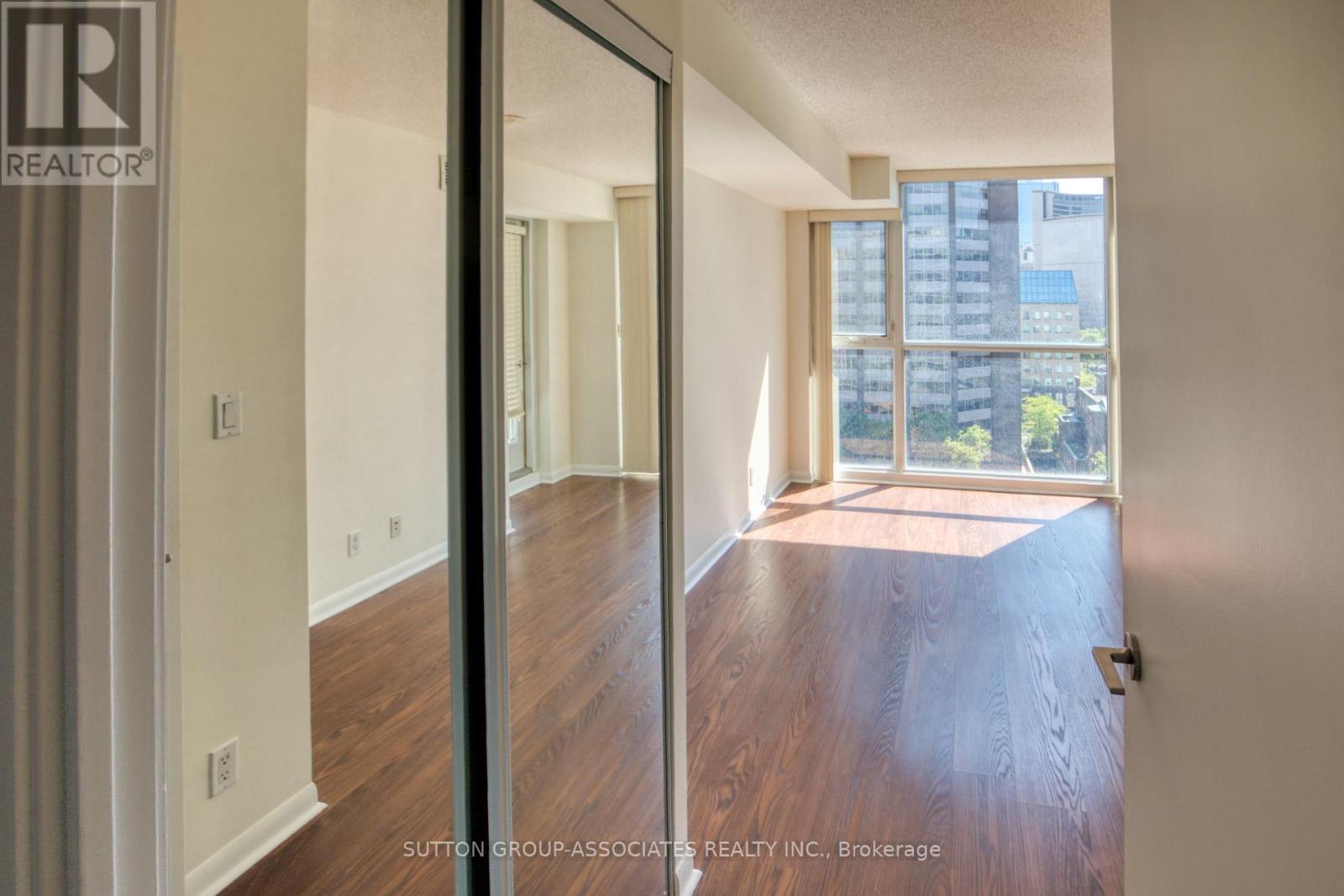 1208 - 96 St Patrick Street, Toronto, Ontario  M5T 1V2 - Photo 11 - C12215427