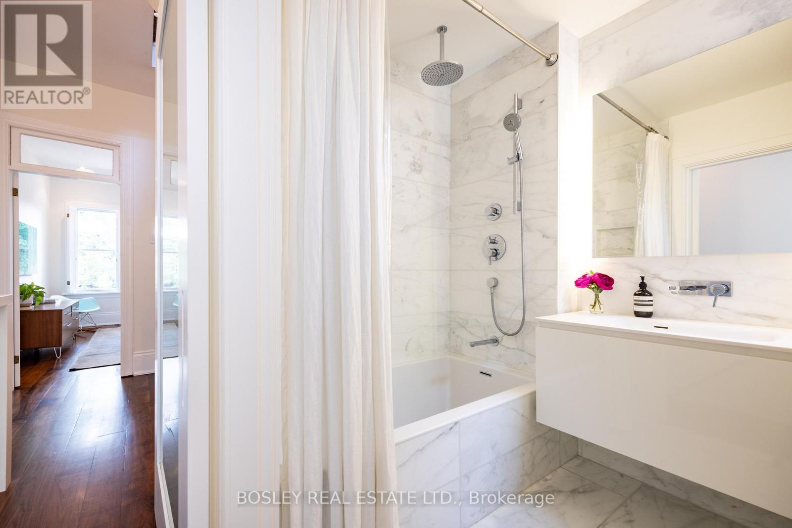 122 Spruce Street E, Toronto, Ontario  M5A 2J5 - Photo 22 - C12215484
