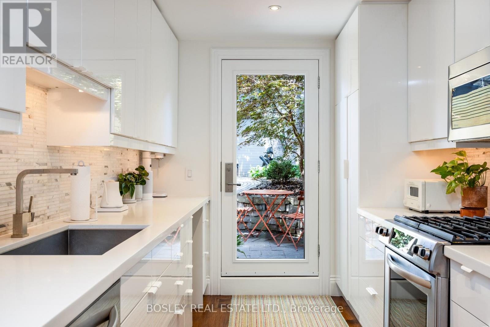 122 Spruce Street E, Toronto, Ontario  M5A 2J5 - Photo 34 - C12215484