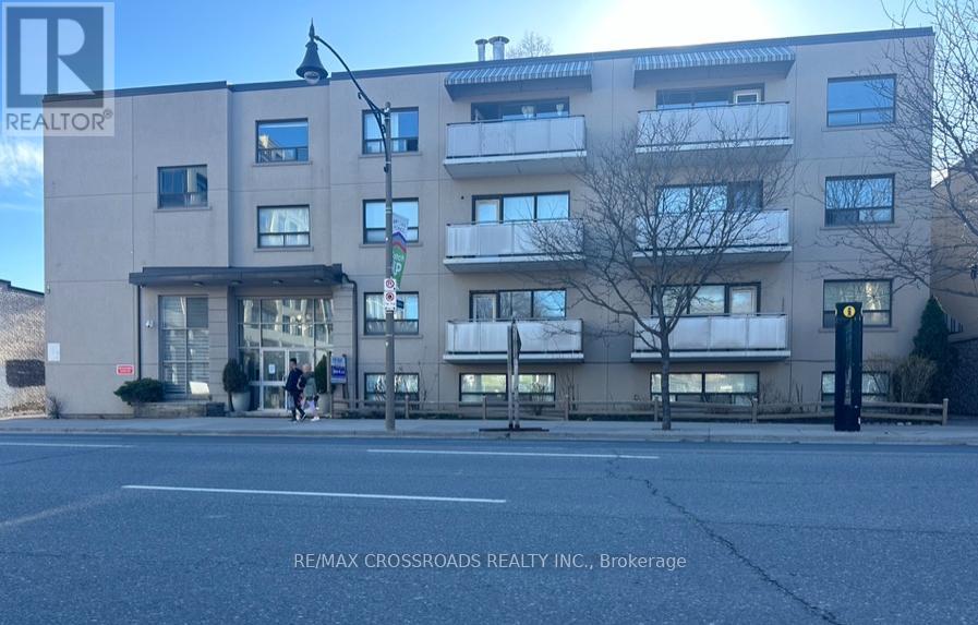 B7 - 2770 Yonge Street, Toronto, Ontario  M4N 2J3 - Photo 2 - C12215543