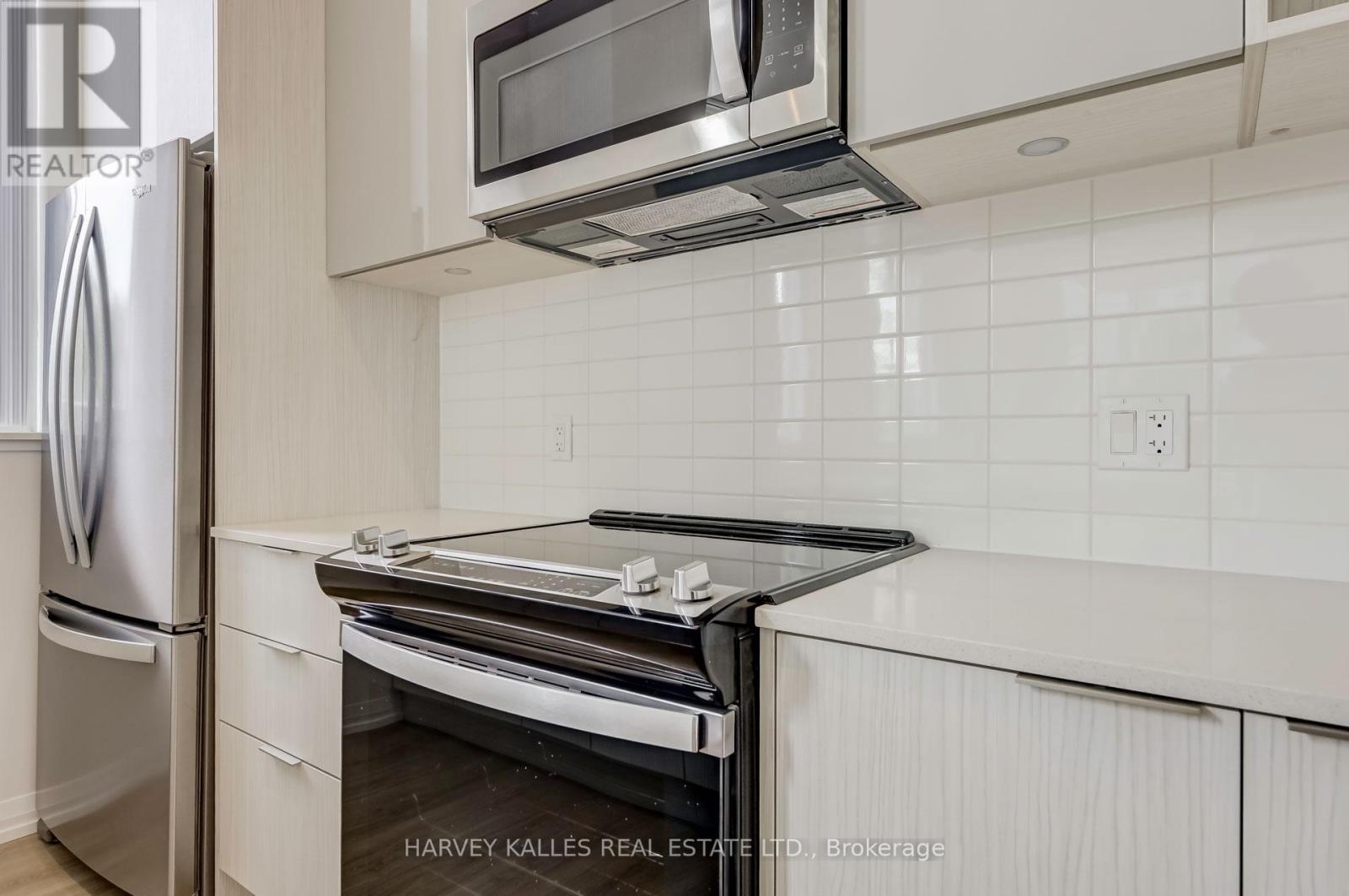 107 - 25 Holly Street, Toronto, Ontario  M4S 0E3 - Photo 9 - C12215613