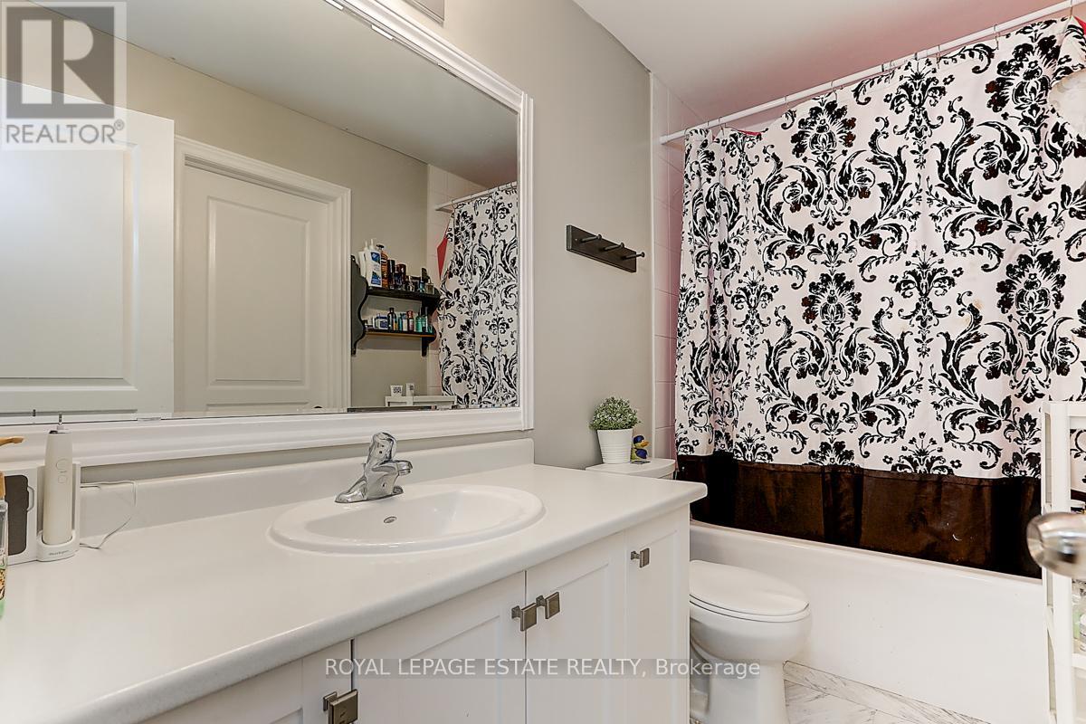 33 Kavanagh Avenue, East Gwillimbury, Ontario  L0G 1V0 - Photo 21 - N12213282