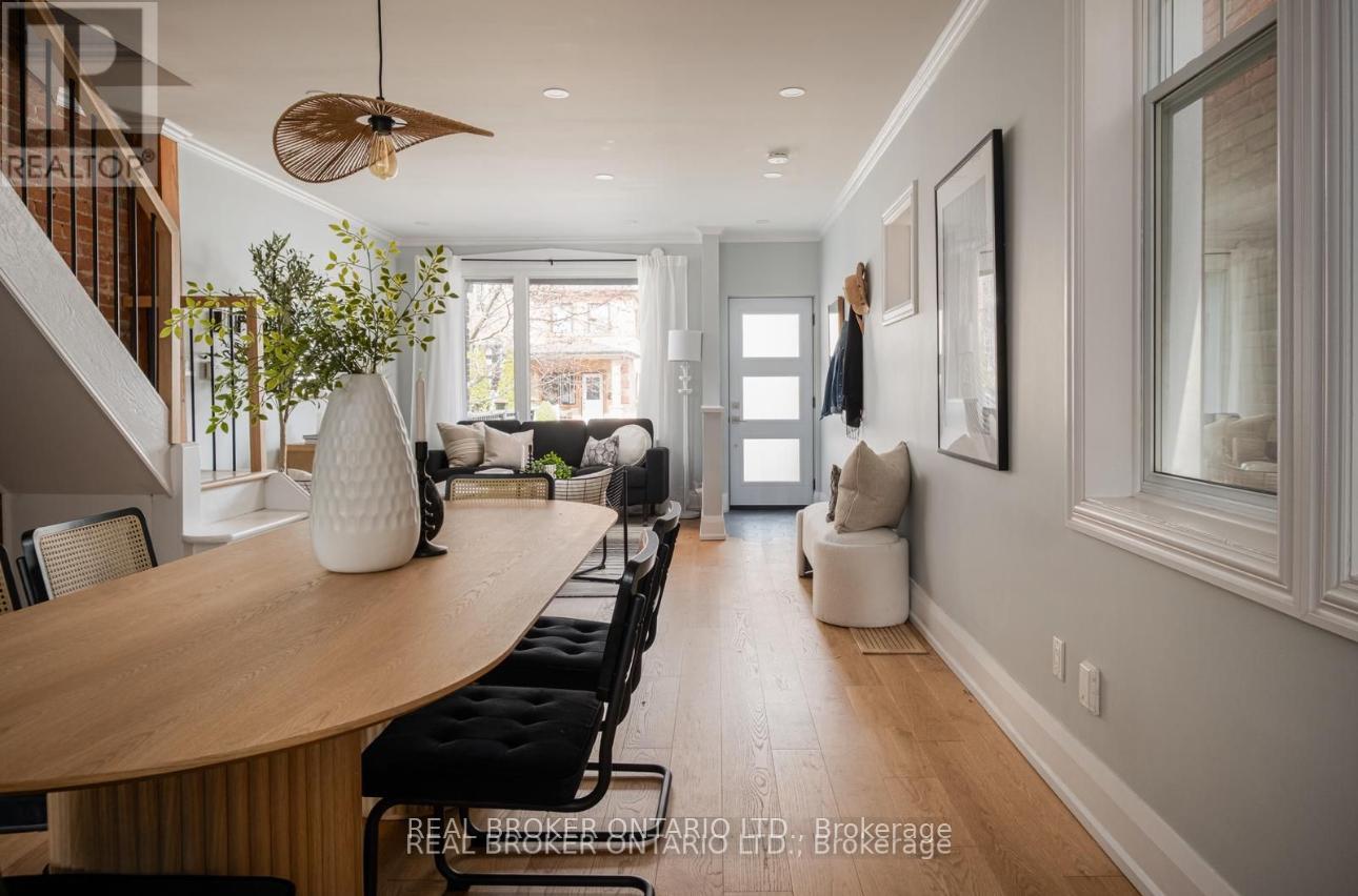 158 Golfview Avenue, Toronto (East End-Danforth), Ontario  M4E 2K5 - Photo 7 - E12215392