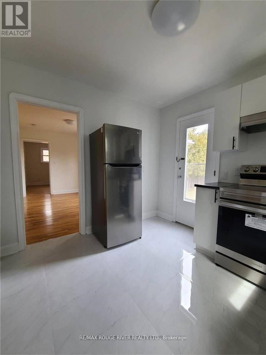 821 Mary Street, Oshawa, Ontario  L1G 5G5 - Photo 11 - E12215518