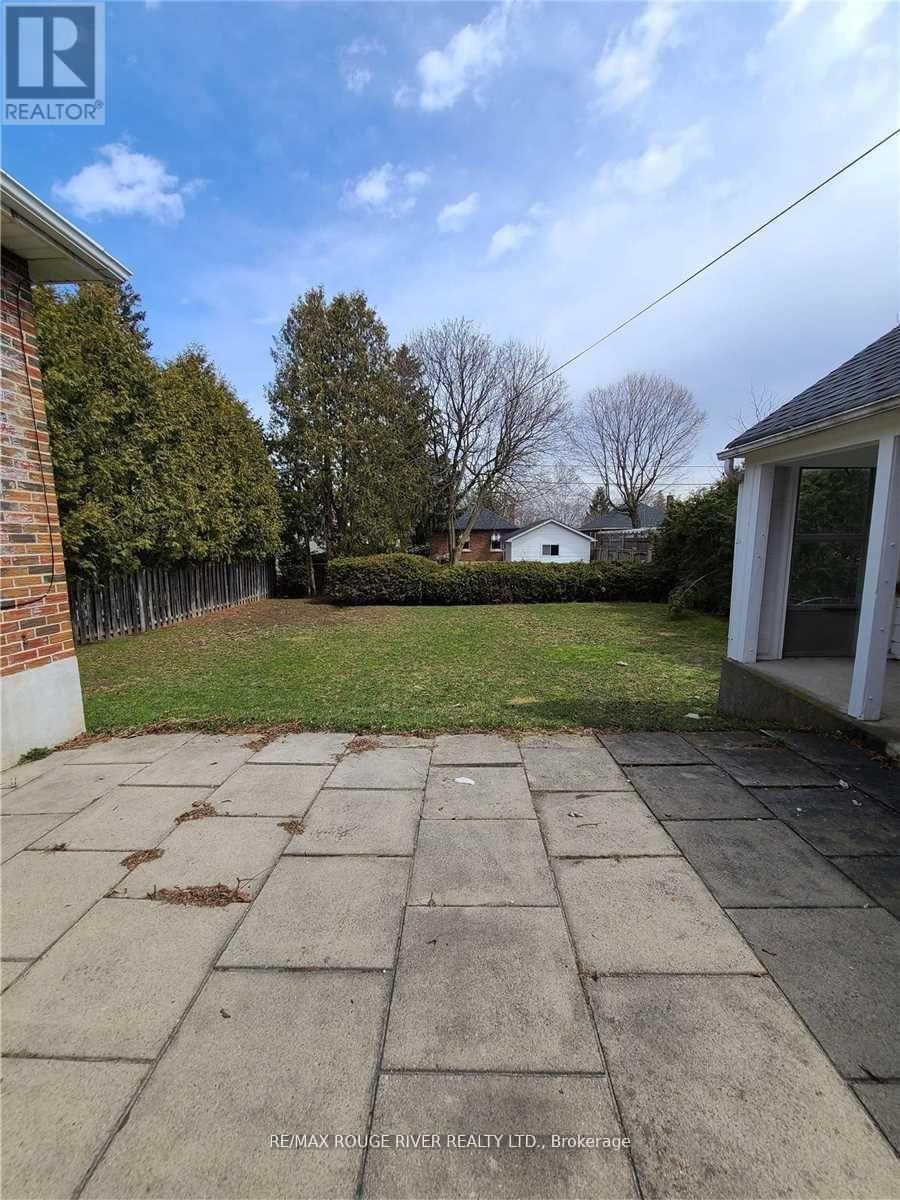 821 Mary Street, Oshawa, Ontario  L1G 5G5 - Photo 3 - E12215518