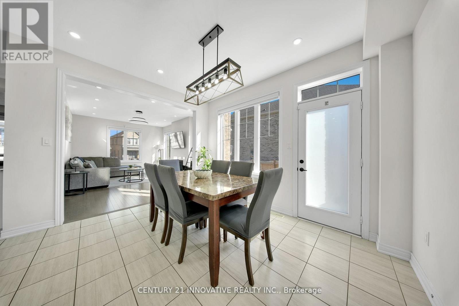 23 Walter Clifford Nesbitt Drive, Whitby, Ontario  L1P 0G5 - Photo 8 - E12215566