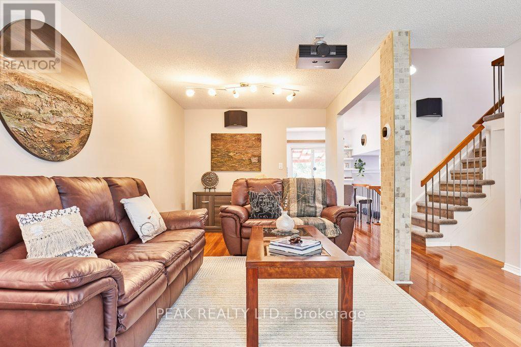 14 Mansfield Crescent, Whitby (Blue Grass Meadows), Ontario  L1N 6T4 - Photo 6 - E12215610