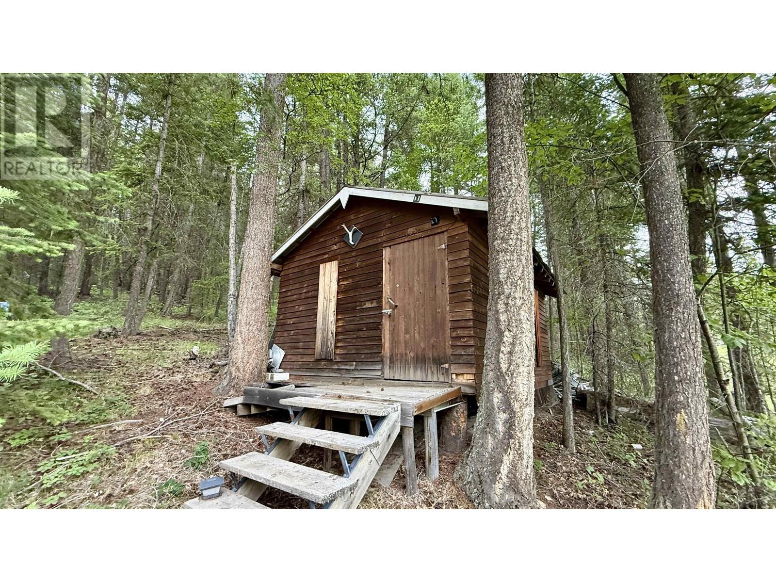 4296 Rainbow Road, Canim Lake, British Columbia  V0K 1J0 - Photo 28 - R3014745