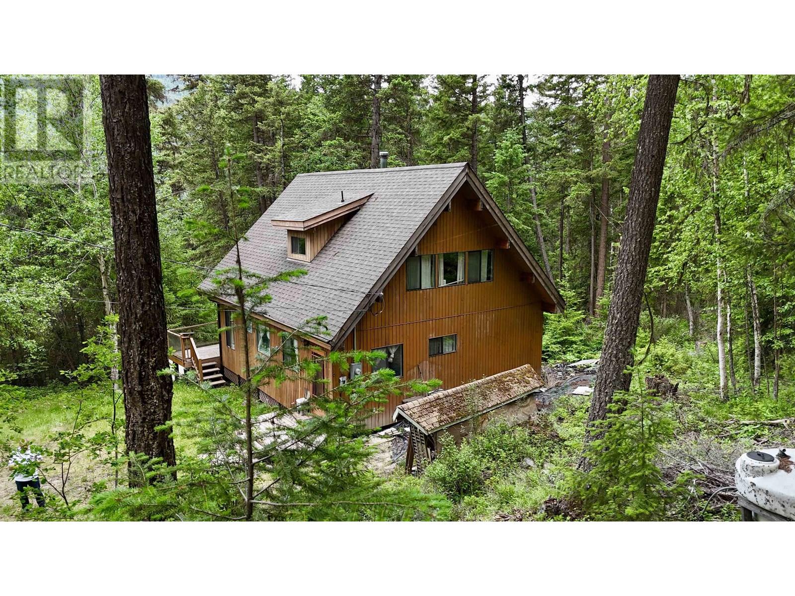 4296 Rainbow Road, Canim Lake, British Columbia  V0K 1J0 - Photo 6 - R3014745