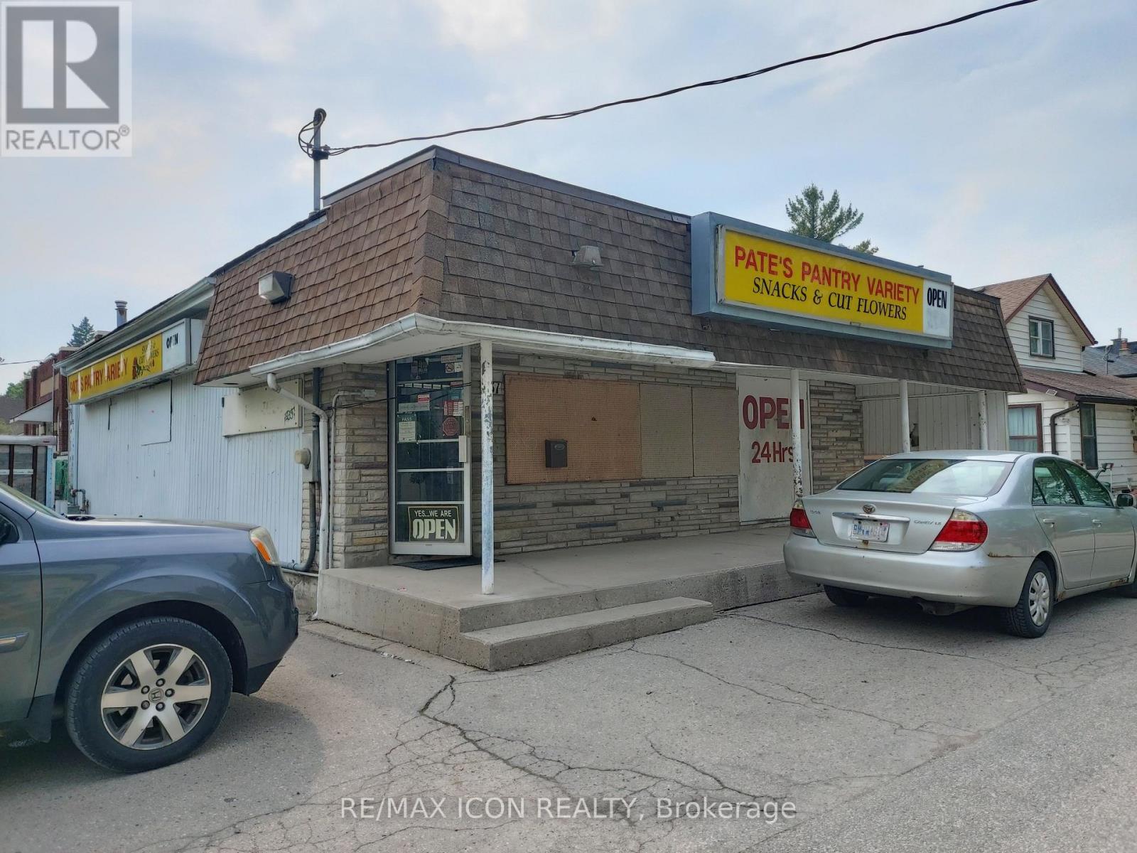 131 Waterloo Street, London East (East K), Ontario  N6B 2M7 - Photo 1 - X12215505