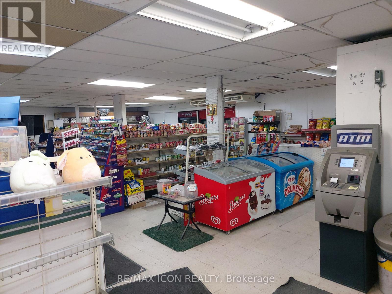 131 Waterloo Street, London East (East K), Ontario  N6B 2M7 - Photo 3 - X12215505