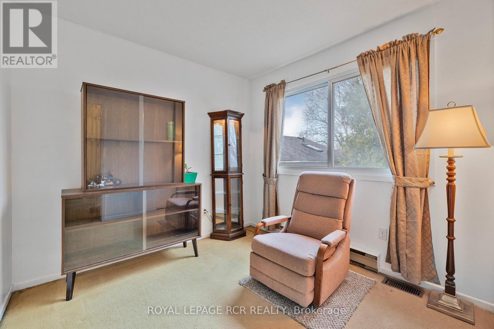 856 Magnolia Avenue, Newmarket (Huron Heights-Leslie Valley), Ontario  L3Y 3C7 - Photo 24 - N12215294