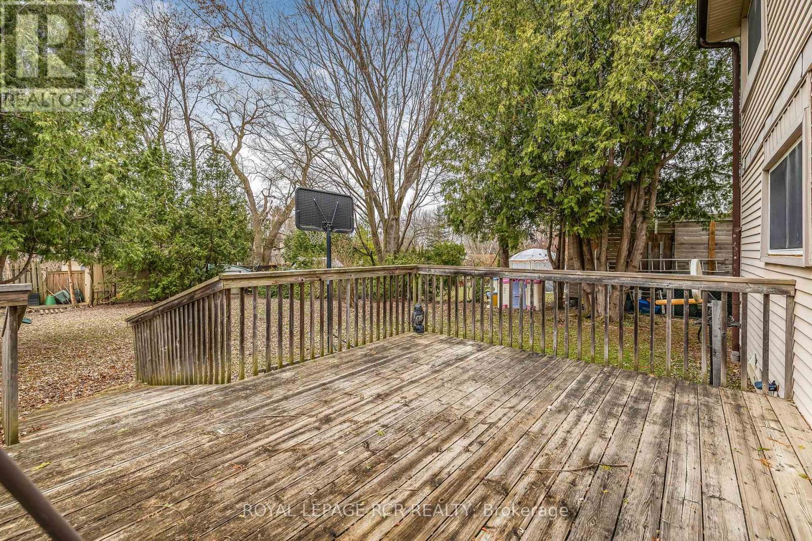 856 Magnolia Avenue, Newmarket (Huron Heights-Leslie Valley), Ontario  L3Y 3C7 - Photo 37 - N12215294