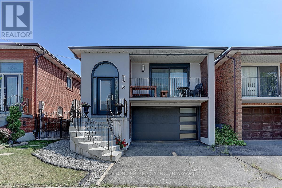 Ground - 31 Boyne Highlands Court, Vaughan, Ontario  L4K 1K4 - Photo 1 - N12215364