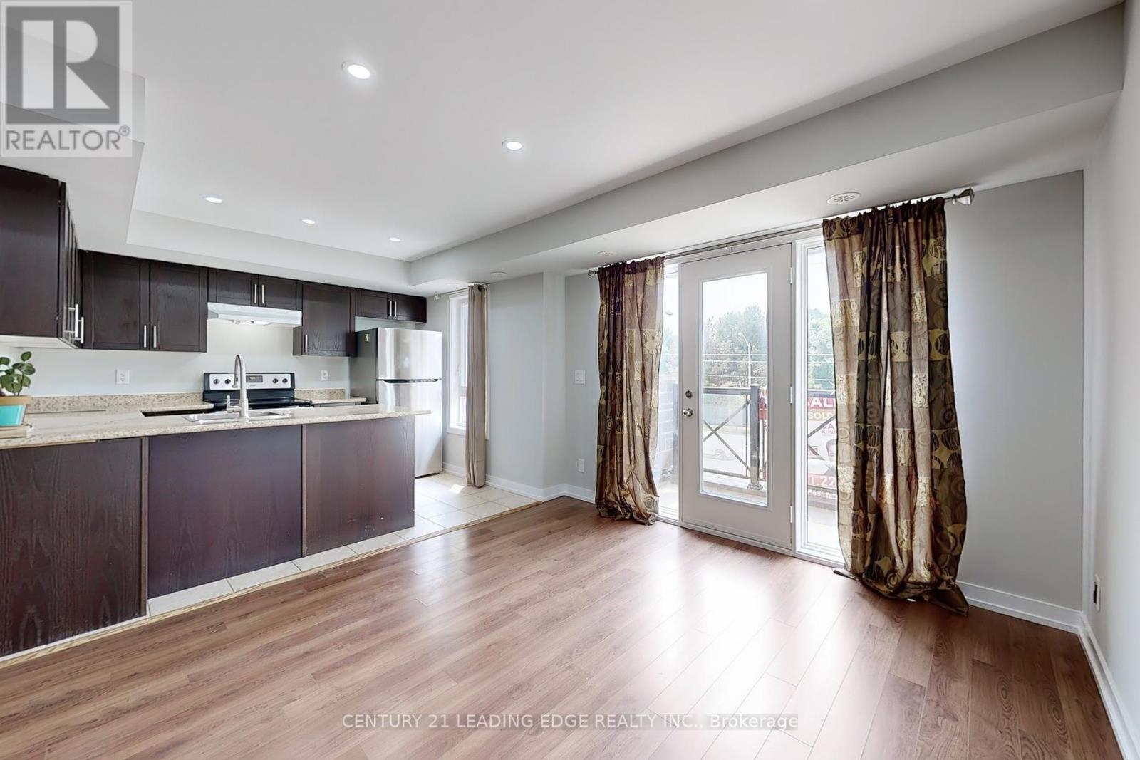 107 - 2 Dunsheath Way, Markham (Cornell), Ontario  L6B 0A3 - Photo 5 - N12215381