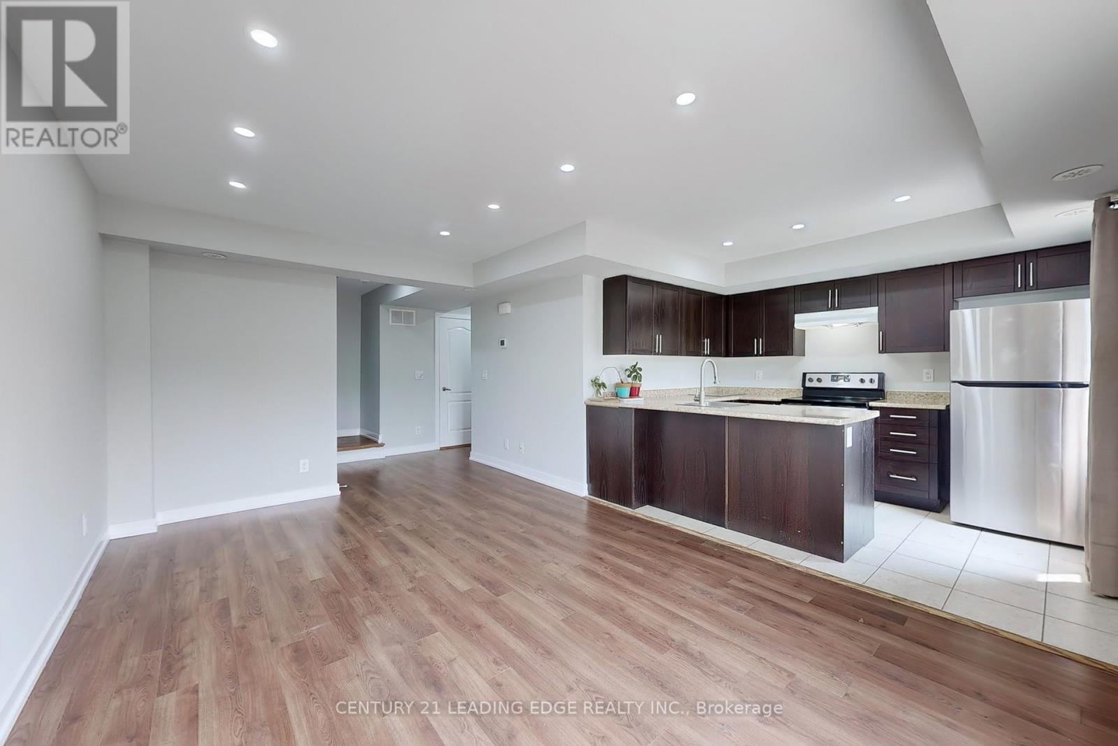 107 - 2 Dunsheath Way, Markham (Cornell), Ontario  L6B 0A3 - Photo 9 - N12215381