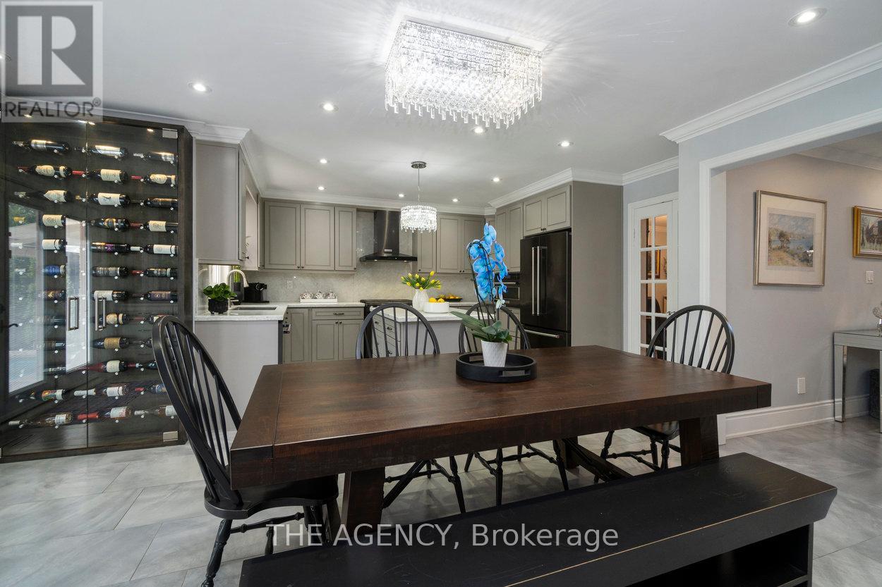 39 Savoy Crescent, Vaughan (Beverley Glen), Ontario  L4J 7W3 - Photo 5 - N12215440