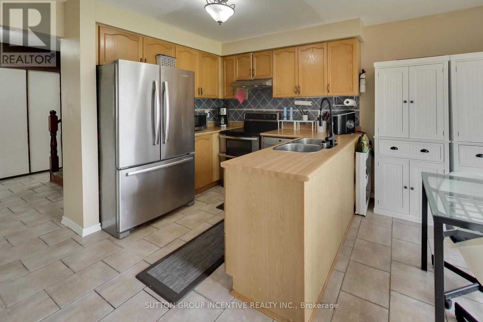 1238 Benson Street, Innisfil (Alcona), Ontario  L9S 1Y6 - Photo 6 - N12215475