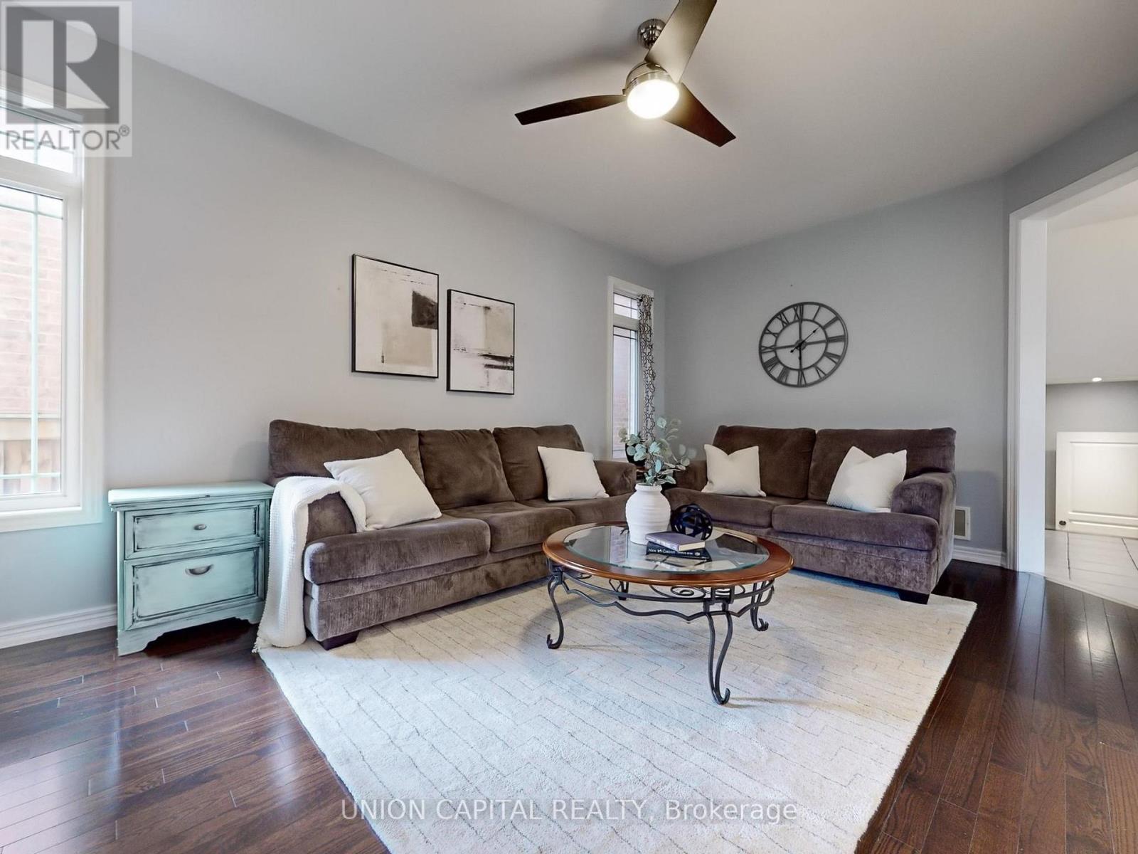 83 Mooney Street, Bradford West Gwillimbury (Bradford), Ontario  L3Z 0K7 - Photo 14 - N12215540