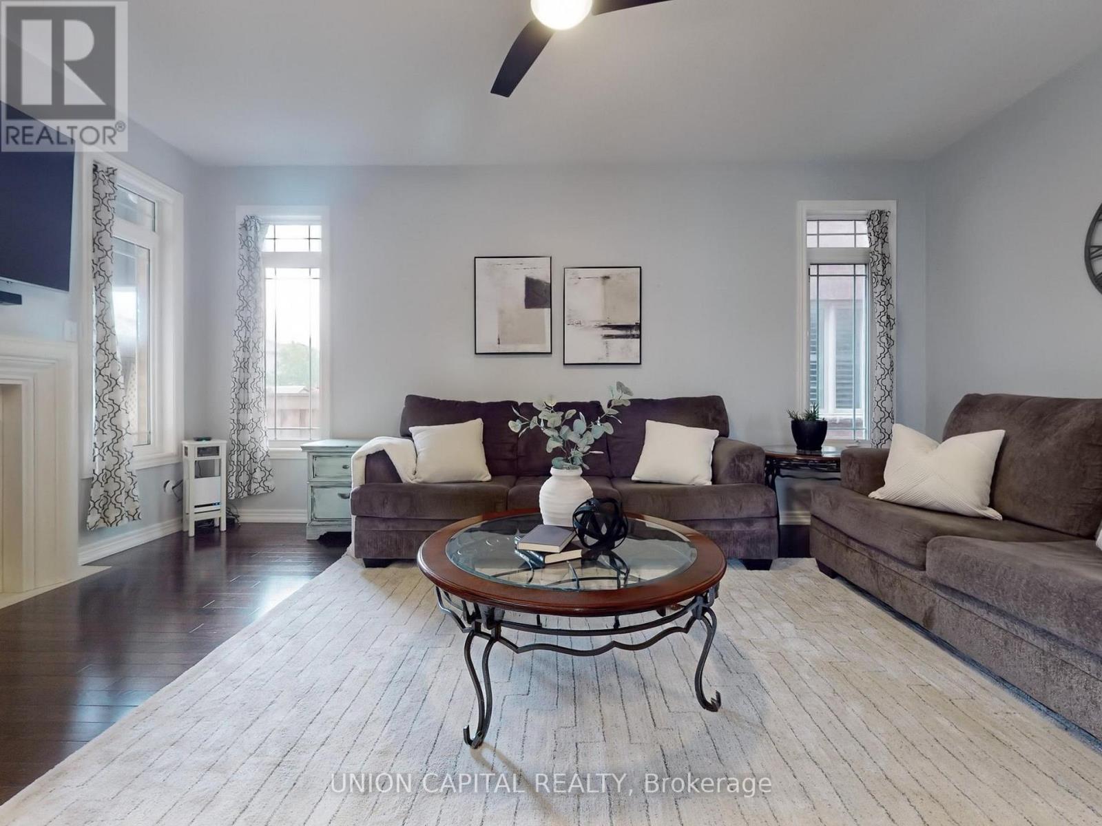 83 Mooney Street, Bradford West Gwillimbury (Bradford), Ontario  L3Z 0K7 - Photo 15 - N12215540