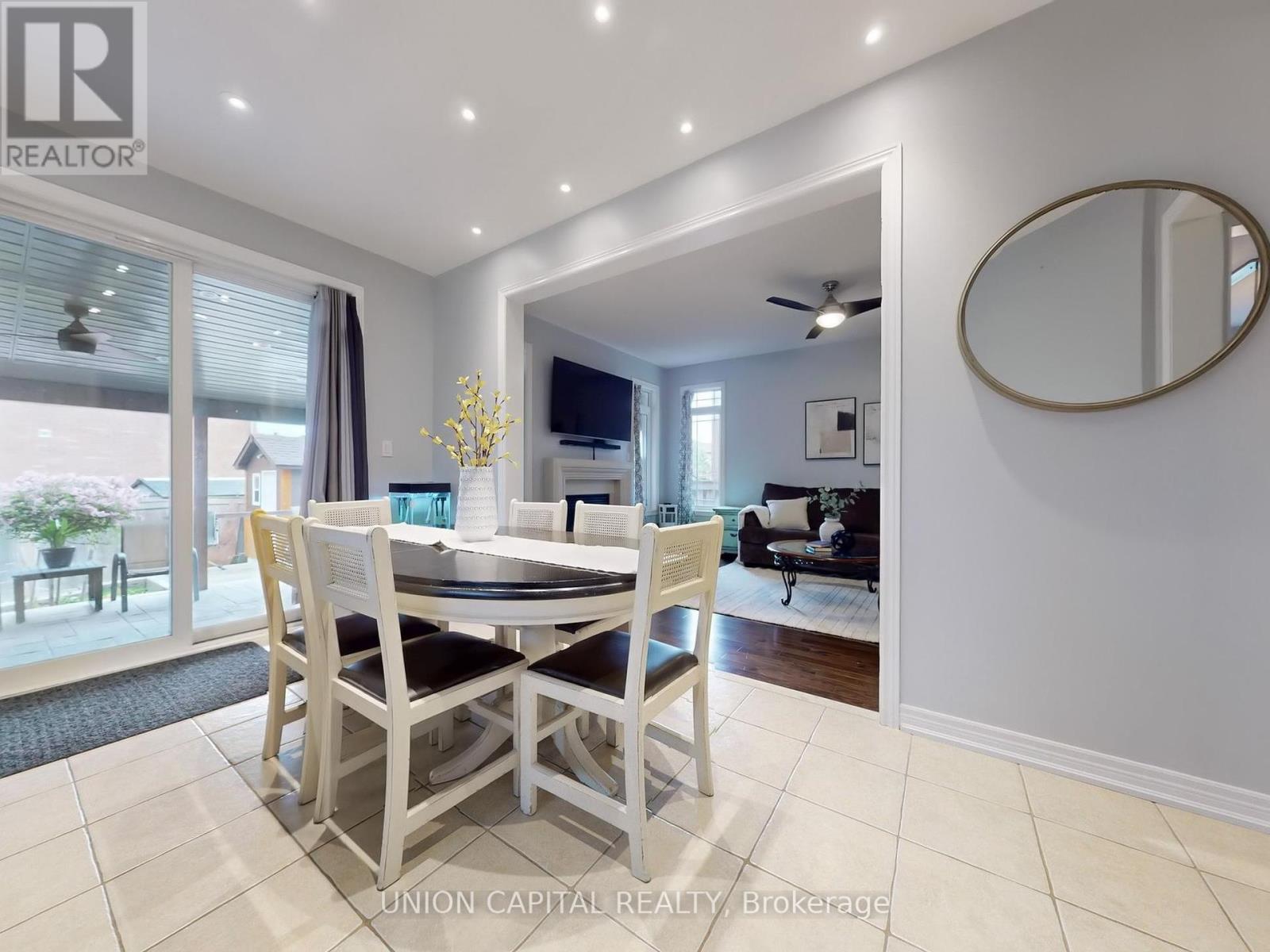 83 Mooney Street, Bradford West Gwillimbury (Bradford), Ontario  L3Z 0K7 - Photo 17 - N12215540