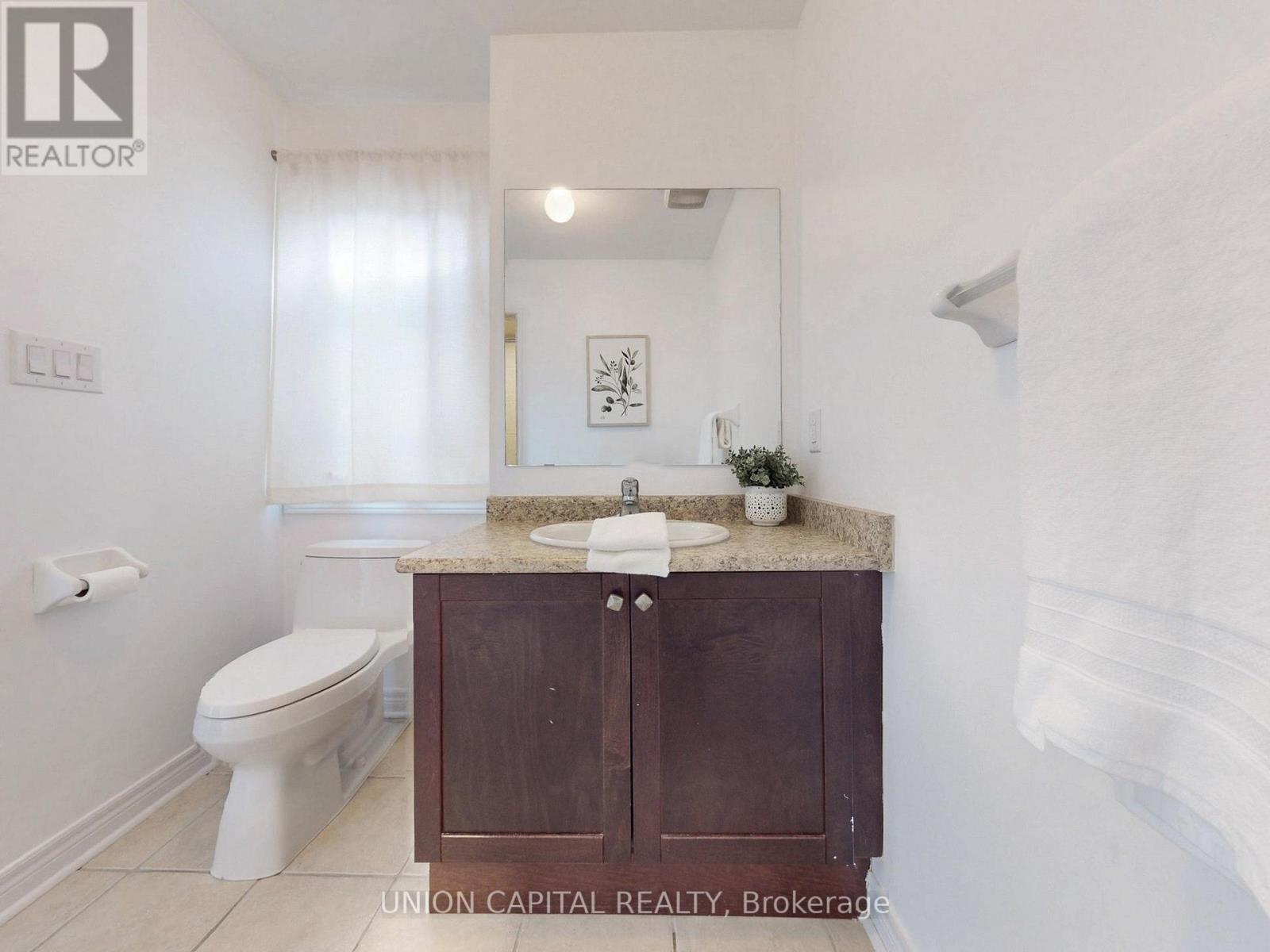 83 Mooney Street, Bradford West Gwillimbury (Bradford), Ontario  L3Z 0K7 - Photo 33 - N12215540