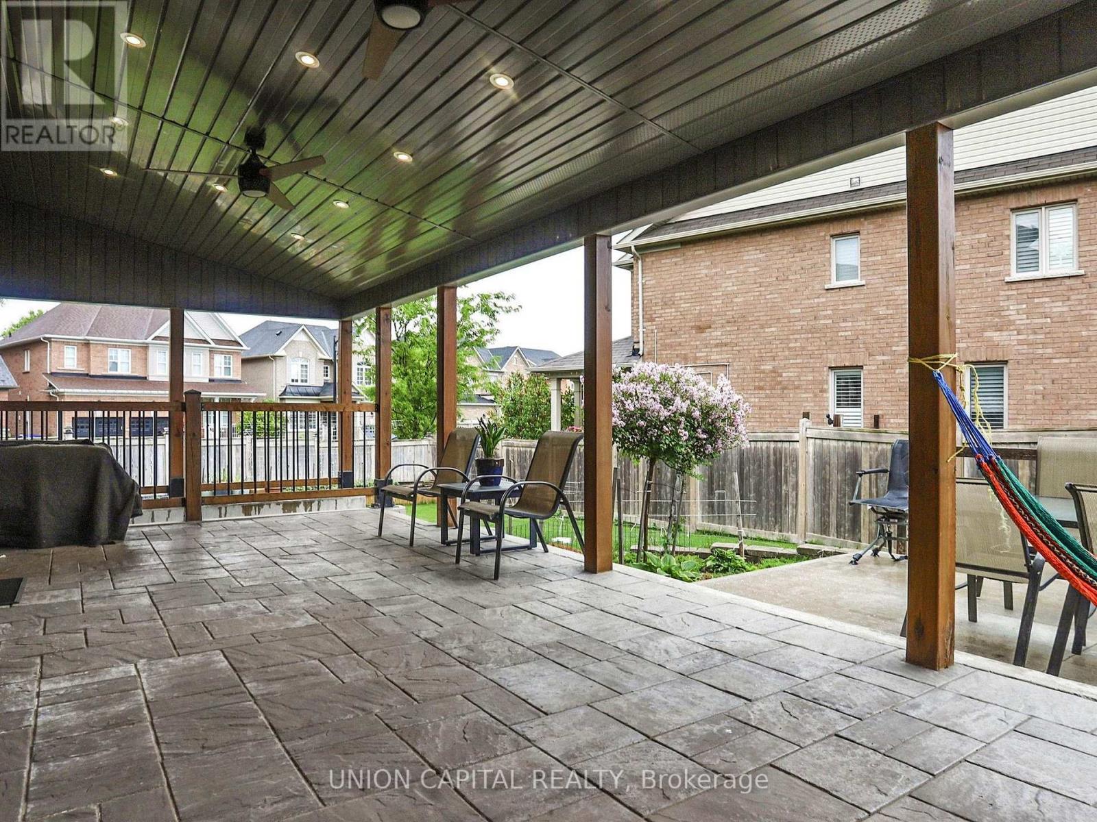 83 Mooney Street, Bradford West Gwillimbury (Bradford), Ontario  L3Z 0K7 - Photo 48 - N12215540