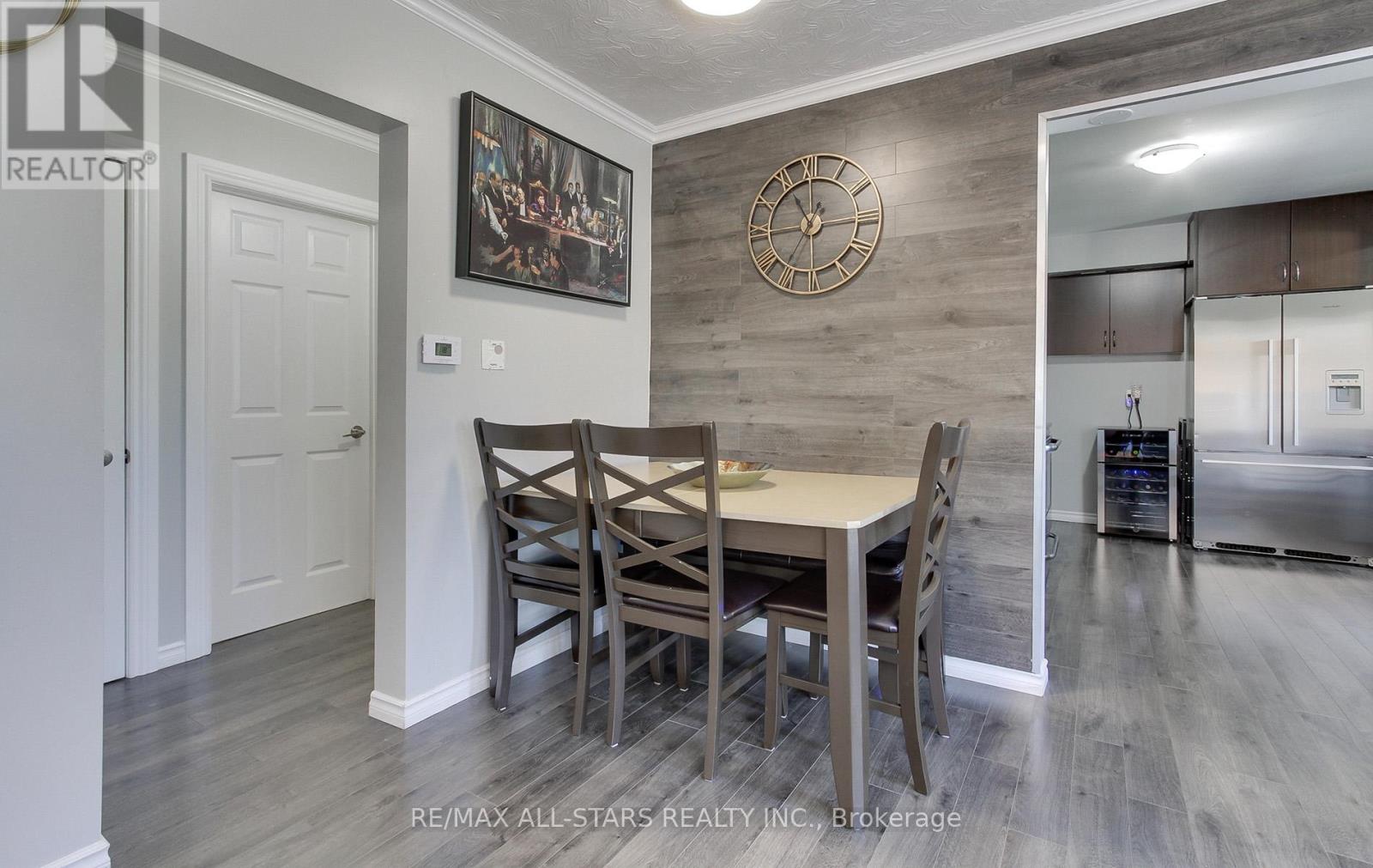 297 Walter Drive, Georgina (Keswick South), Ontario  L4P 3A8 - Photo 13 - N12215625