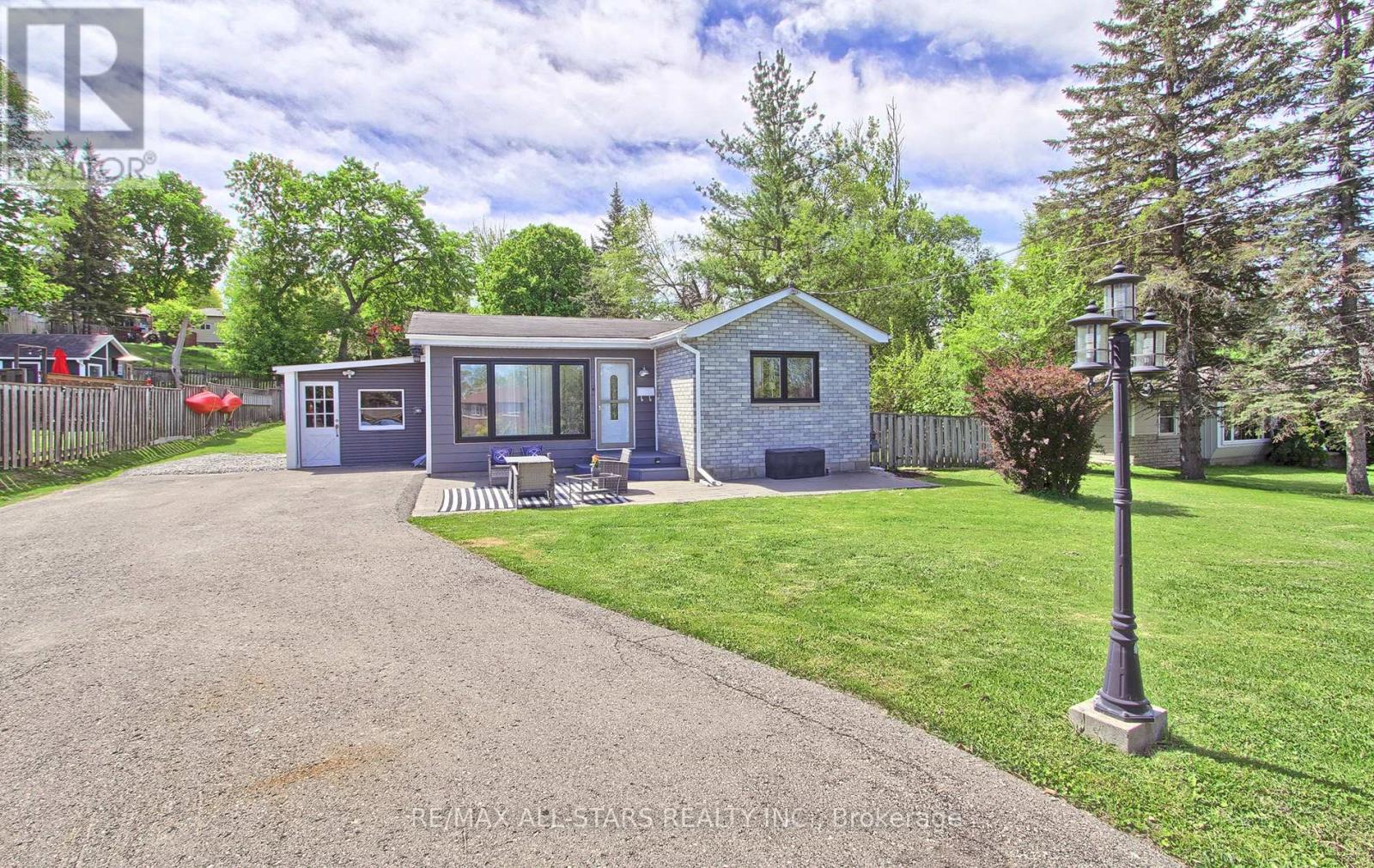 297 Walter Drive, Georgina (Keswick South), Ontario  L4P 3A8 - Photo 2 - N12215625