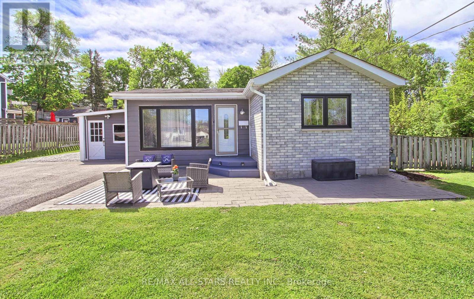 297 Walter Drive, Georgina (Keswick South), Ontario  L4P 3A8 - Photo 4 - N12215625