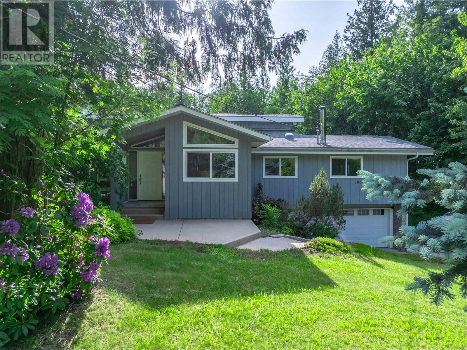 1833 Park Drive, Revelstoke, British Columbia