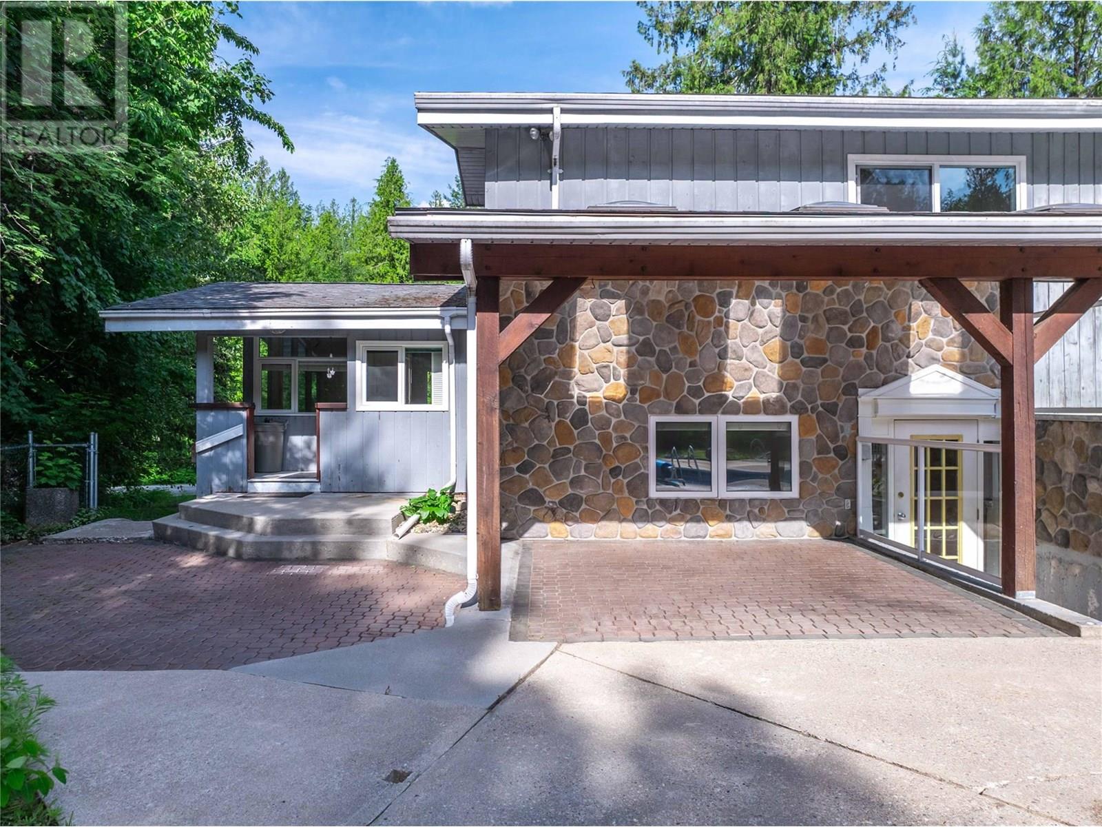 1833 Park Drive, Revelstoke, British Columbia  V0E 2S1 - Photo 38 - 10351620
