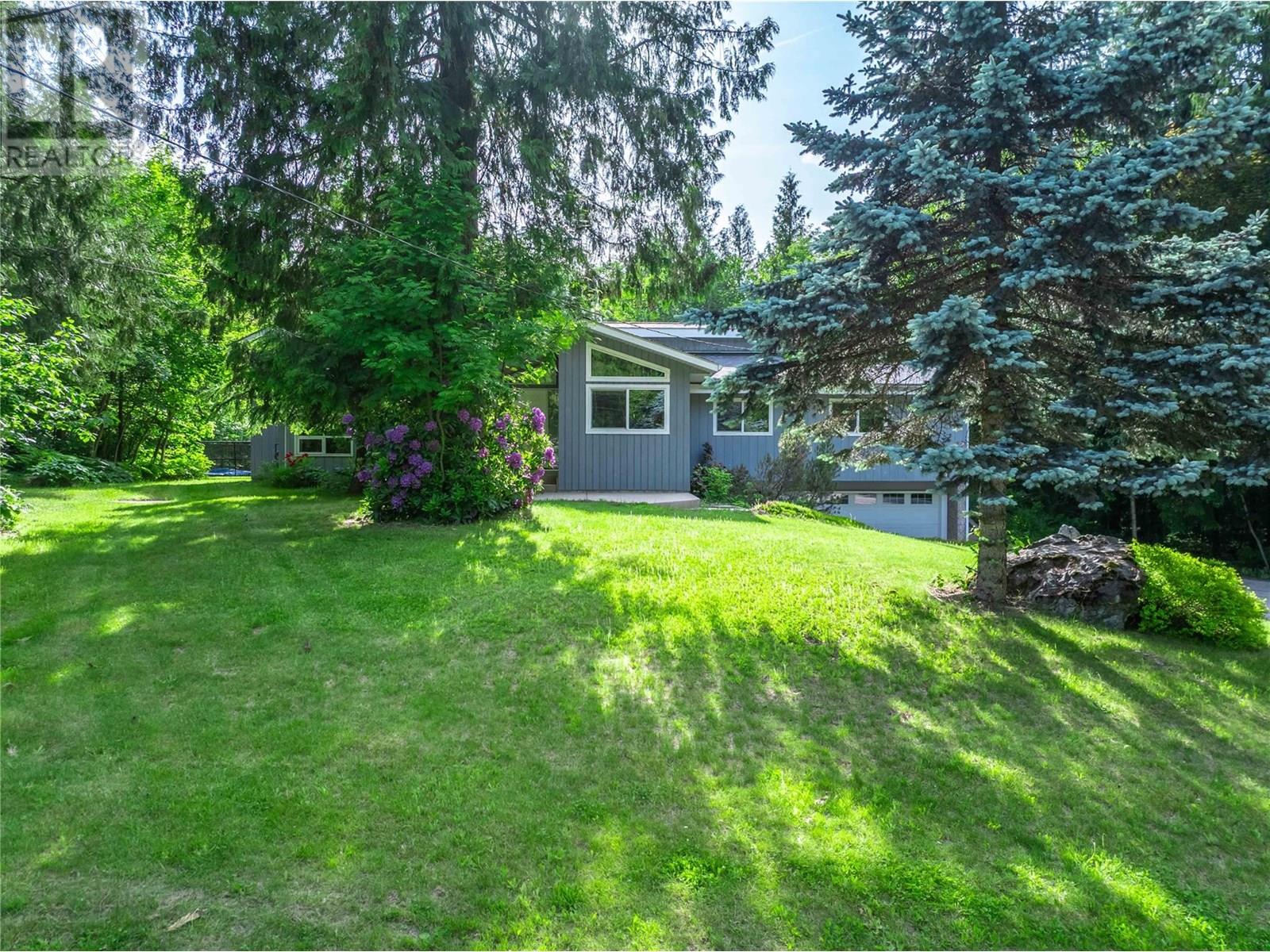 1833 Park Drive, Revelstoke, British Columbia  V0E 2S1 - Photo 61 - 10351620