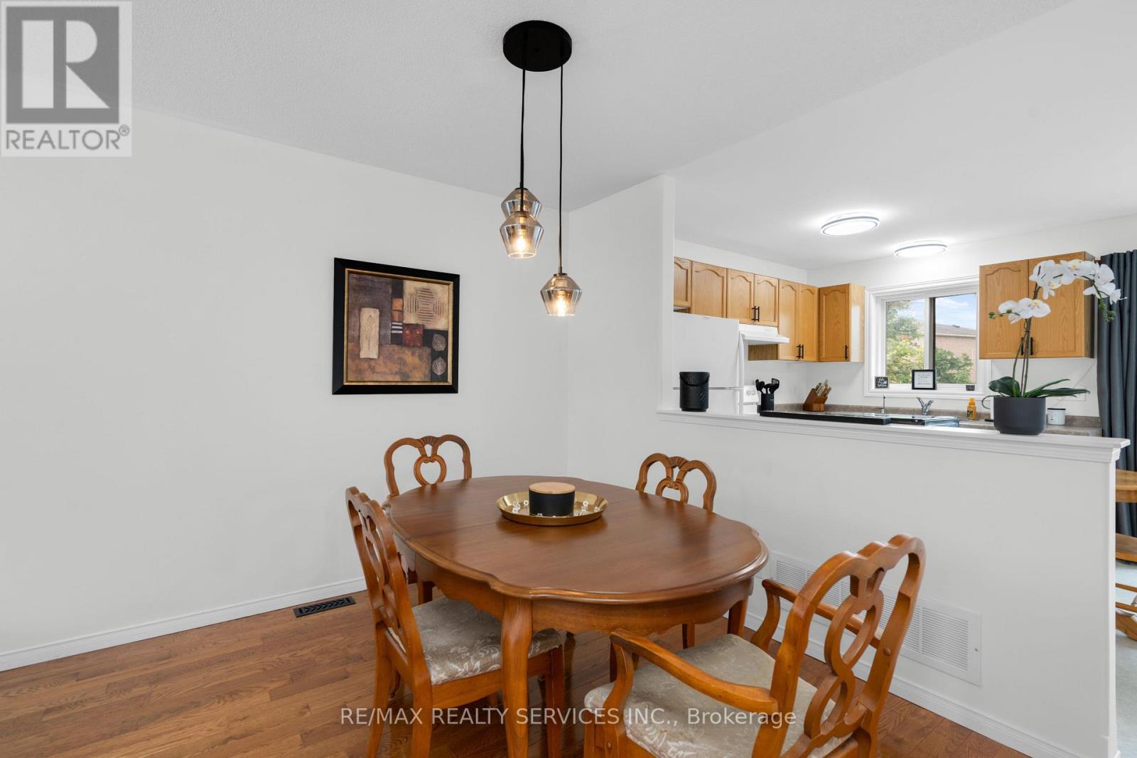 47 Sydenham Wells, Barrie (Georgian Drive), Ontario  L4M 6R4 - Photo 11 - S12215362
