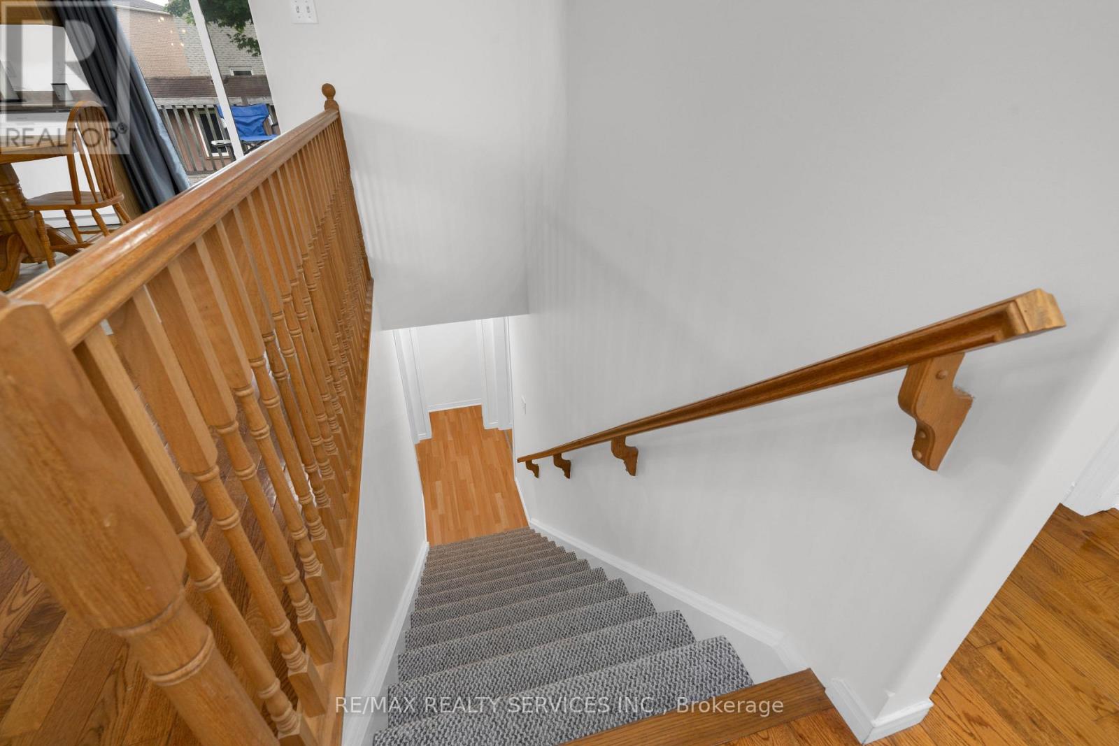 47 Sydenham Wells, Barrie (Georgian Drive), Ontario  L4M 6R4 - Photo 24 - S12215362