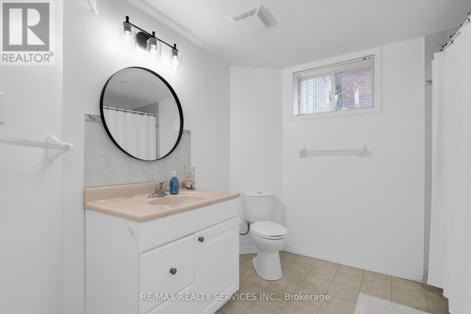 47 Sydenham Wells, Barrie (Georgian Drive), Ontario  L4M 6R4 - Photo 27 - S12215362