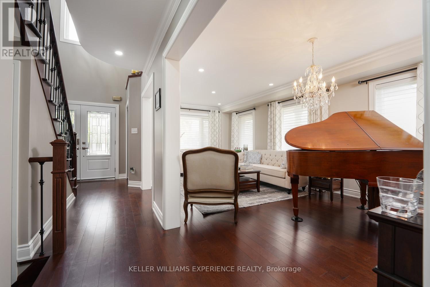 91 Succession Crescent, Barrie (Innis-Shore), Ontario  L4M 7G6 - Photo 10 - S12215431